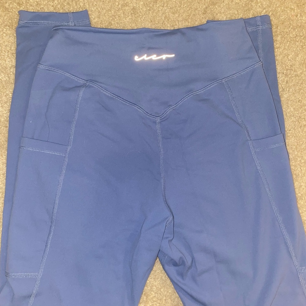 Tier Essential Pocket Leggings